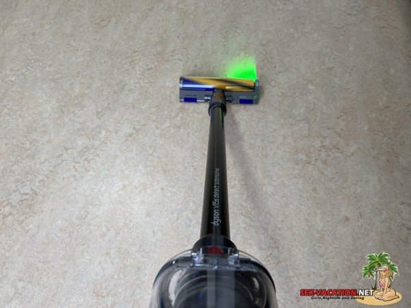 Dyson V15s Detect Submarine Advantages